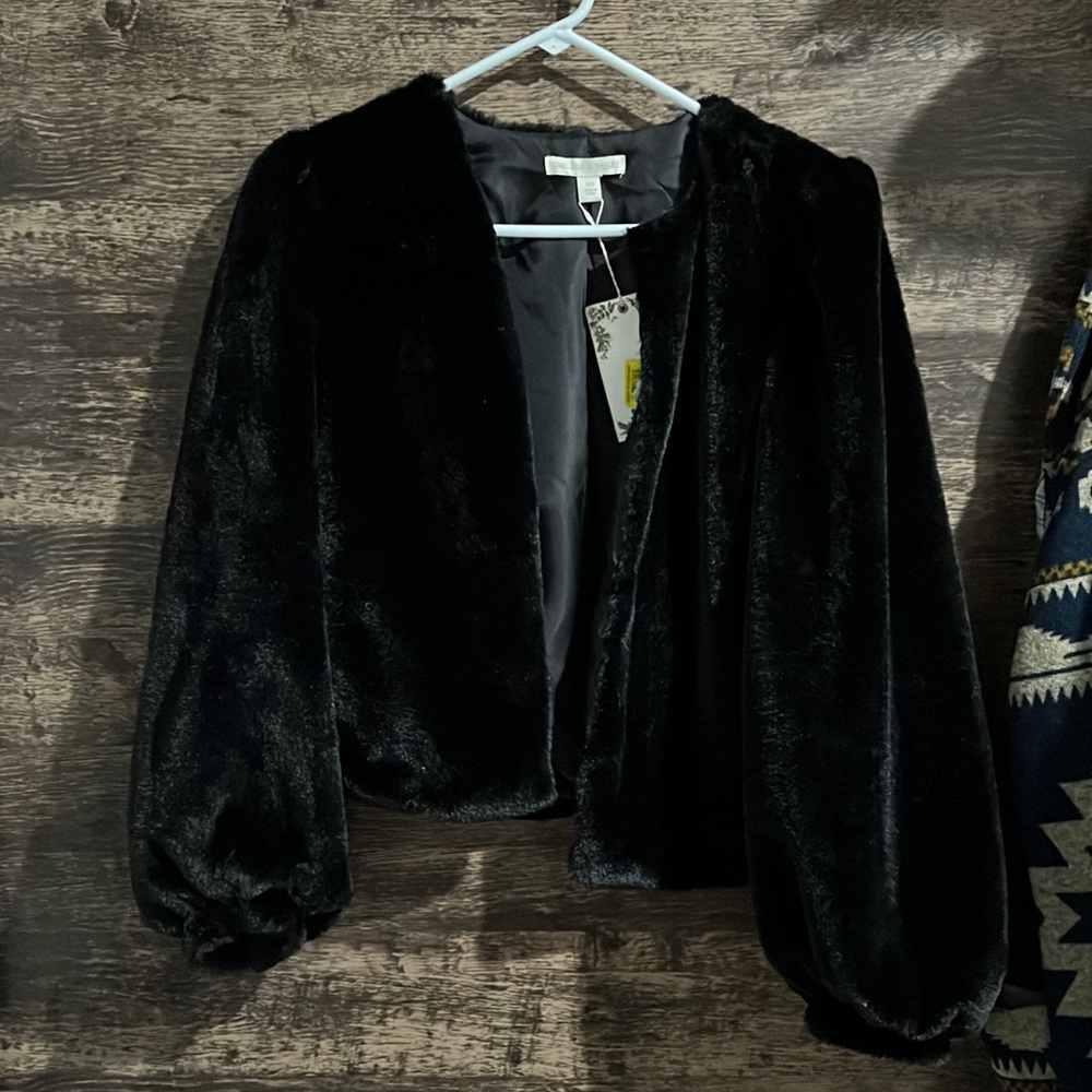 Chelsea & Violet Balloon Faux Fur Coat - NWT - XSmall